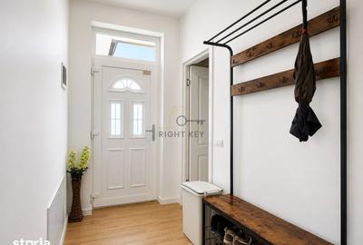 Casă cu 4 camere cu Teren 500 Mp în Clinceni