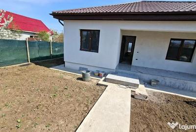 Casă cu 4 camere cu Teren 514 Mp în Cumpăna