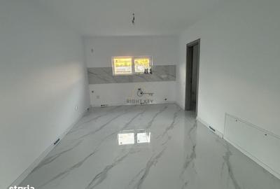 Casă cu 4 camere în Săbăreni - 6