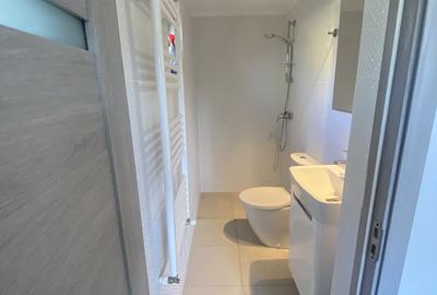 Casă cu 4 camere cu Teren 529 Mp în Central