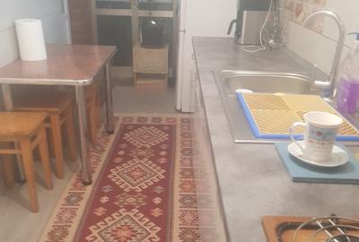 Casă cu 3 camere în Suceveni