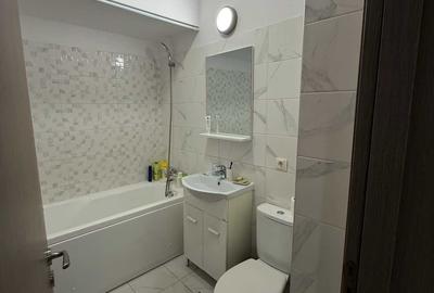 Apartament cu 2 camere decomandat în Roșu