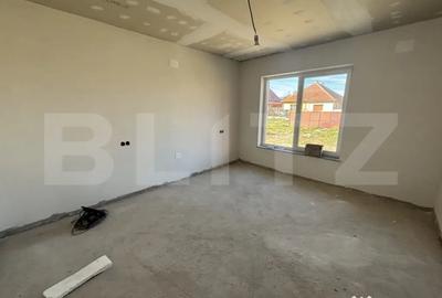 Casă cu 3 camere cu Teren 1300 Mp în Central
