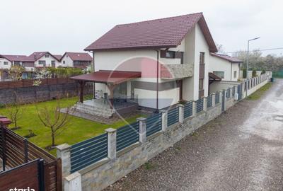 Casă cu 4 camere în Astra