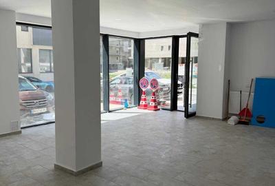 Spațiu comercial, de 55 mp, în Nord