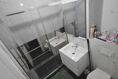 Apartament cu 3 camere semidecomandat în Central - 5