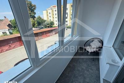 Apartament cu 2 camere decomandat în 22 Decembrie 1989