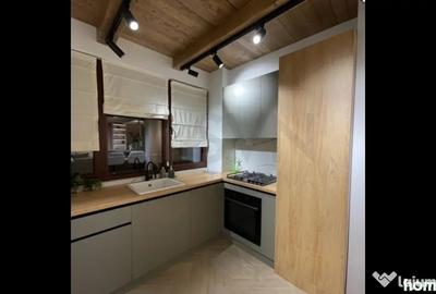 Apartament cu 5 camere semidecomandat în Cișmigiu