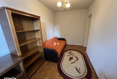 Apartament cu 3 camere decomandat în Calea Dumbrăvii
