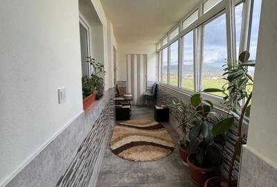 Apartament cu 4 camere decomandat în Ampoi 2