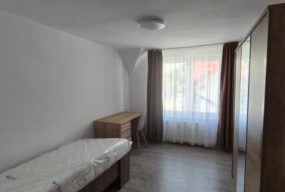 Apartament cu 9 camere decomandat în 7 Noiembrie - 4
