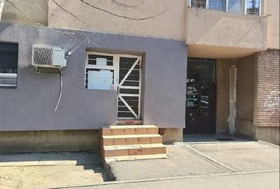 Spațiu comercial, de 15 mp, în Exterior Vest - 3