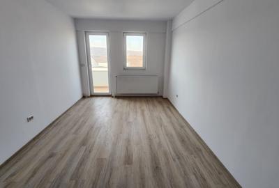 Apartament cu 2 camere decomandat în Bucium - 2