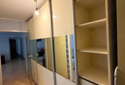 Apartament cu 3 camere decomandat în Girocului - 3