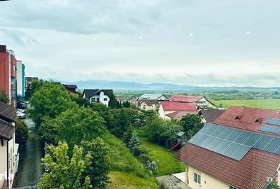 Apartament cu 3 camere în Valea Aurie