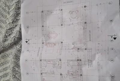 Casă cu 3 camere cu Teren 700 Mp în Central - 2