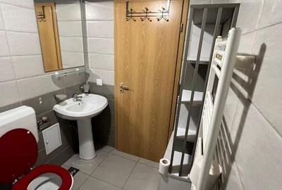 Apartament cu 2 camere decomandat în Tractorul - 1