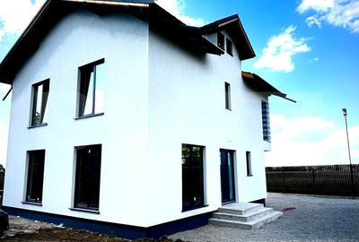 Casă individuală cu 5 camere cu Teren 450 Mp în Electroprecizia - 1