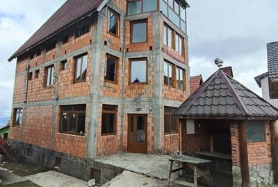 Hotel/Pensiune, de 706 mp, în Rânca - 9