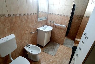 Casă cu 6 camere cu Teren 1000 Mp în Iosia - 11