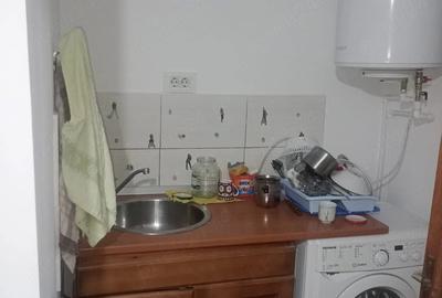 Casă cu 2 camere cu Teren 2000 Mp în Șipote