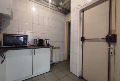 Apartament cu 4 camere decomandat în Calea Călărașilor - 8