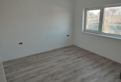Duplex cu 4 camere cu Canalizare în Exterior Vest - 15