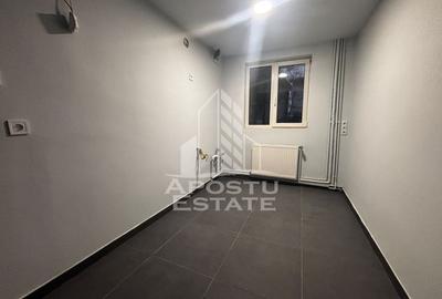 Apartament cu 2 camere semidecomandat în Ghiroda