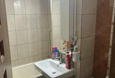 Apartament cu 4 camere decomandat în Craiovița Nouă - 2
