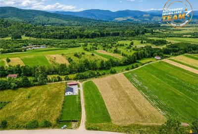 Teren de 1400 mp, în Lemnia