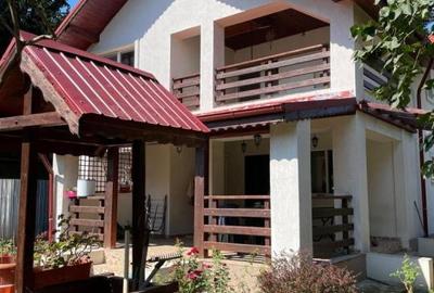 Casă cu 5 camere cu Teren 580 Mp în Mogoșoaia - 1
