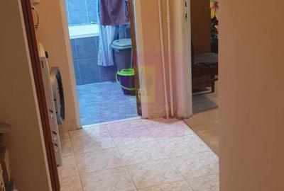Apartament cu 3 camere decomandat în Morarilor
