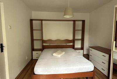 Apartament cu 3 camere semidecomandat în Podu Roș - 2