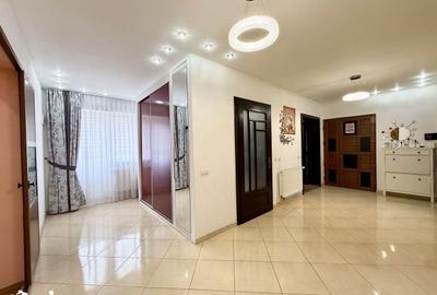 Apartament cu 3 camere în Piața Cluj - 6
