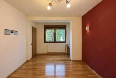 Apartament cu 4 camere decomandat în Medicină - 1