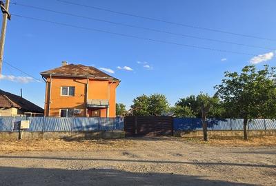 Casă individuală cu 5 camere cu Teren 1400 Mp în Central - 6