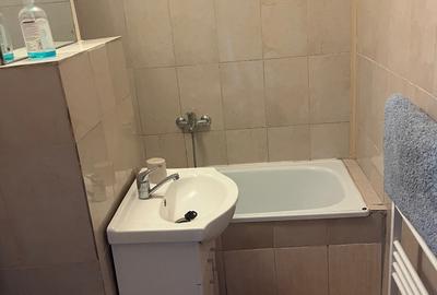 Garsonieră decomandată în Central