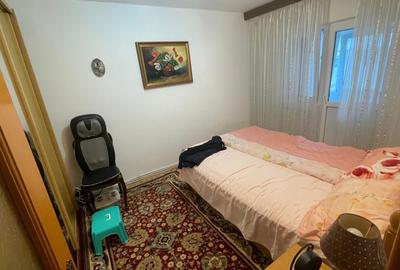 Apartament cu 3 camere decomandat în Autogară