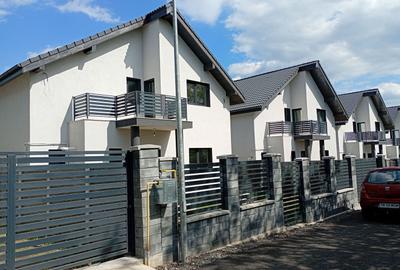 Casă individuală cu 5 camere cu Canalizare în Sânandrei - 2