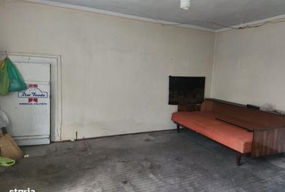 Casă cu 3 camere în Central - 1
