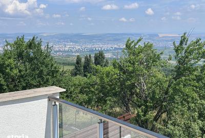 Casă cu 7 camere cu Teren 500 Mp în Feleacu