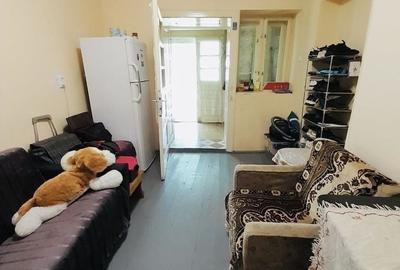 Casă cu 2 camere cu Teren 2870 Mp în Sântandrei