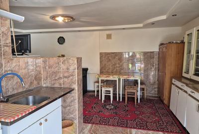 Casă individuală cu 7 camere cu Canalizare în Central - 9