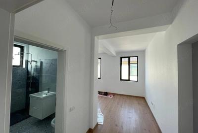 Casă cu 4 camere cu Teren 500 Mp în 1 Decembrie - 6