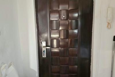 Apartament cu 2 camere semidecomandat, mobilat în Girocului