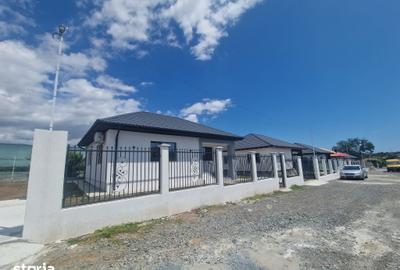 Casă cu 3 camere cu Teren 280 Mp în Lumina