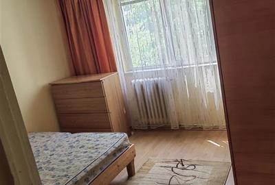 Apartament cu 4 camere decomandat în Dacia - 2