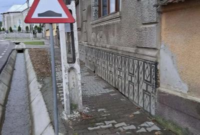 Casă cu Teren 2350 Mp în Lisa