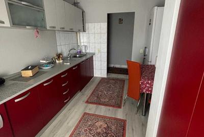 Apartament cu 3 camere decomandat în Exterior Vest - 2