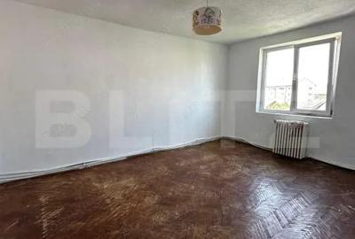 Apartament cu 4 camere decomandat în Central - 2